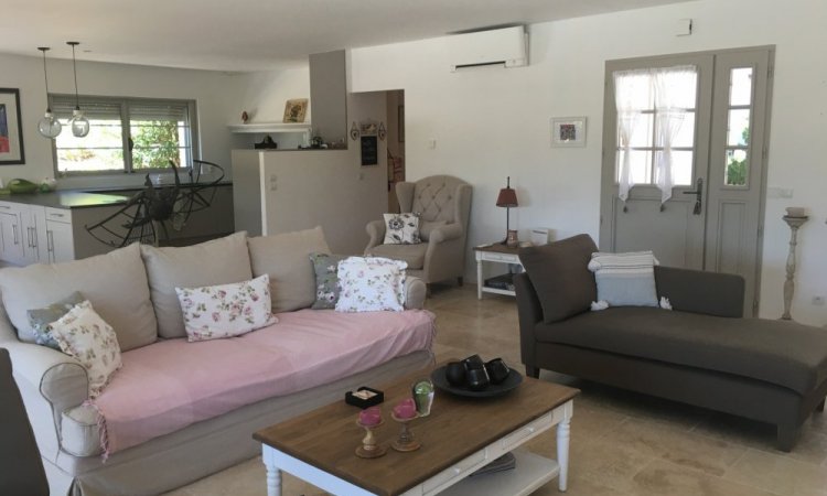 Vente de villa de plain-pied avec piscine au Plan-de-la-Tour